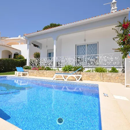 In With Private Pool Casa de Férias *