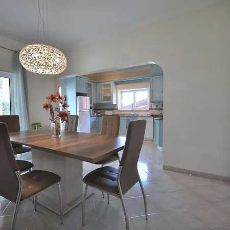 Holiday home Spacious In The Of With Private Swimming Pool Vilamoura