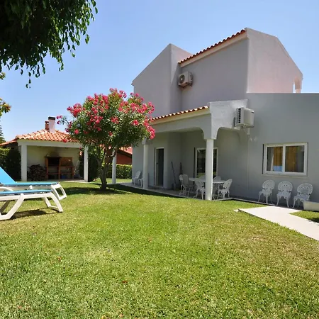 Spacious In The Of With Private Swimming Pool * Vilamoura