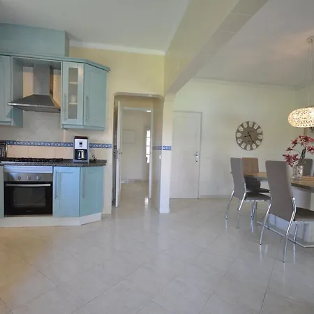 Spacious In The Of With Private Swimming Pool * Vilamoura